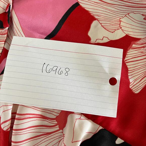 Red floral blouse women's size large pink red and cream satin work wear - Picture 13 of 14